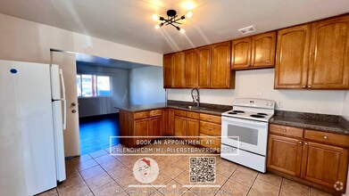 Building Photo - 2 bedroom in convenient location includes ...