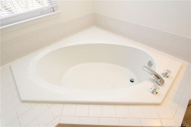 Building Photo - 114 Covewood Ct