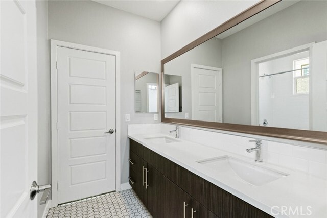 Building Photo - 814 Beacon