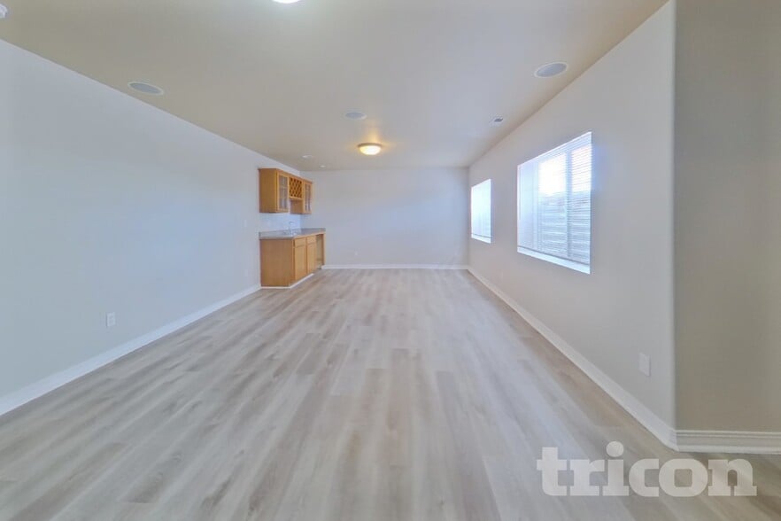 Building Photo - 10857 Greenbelt Dr