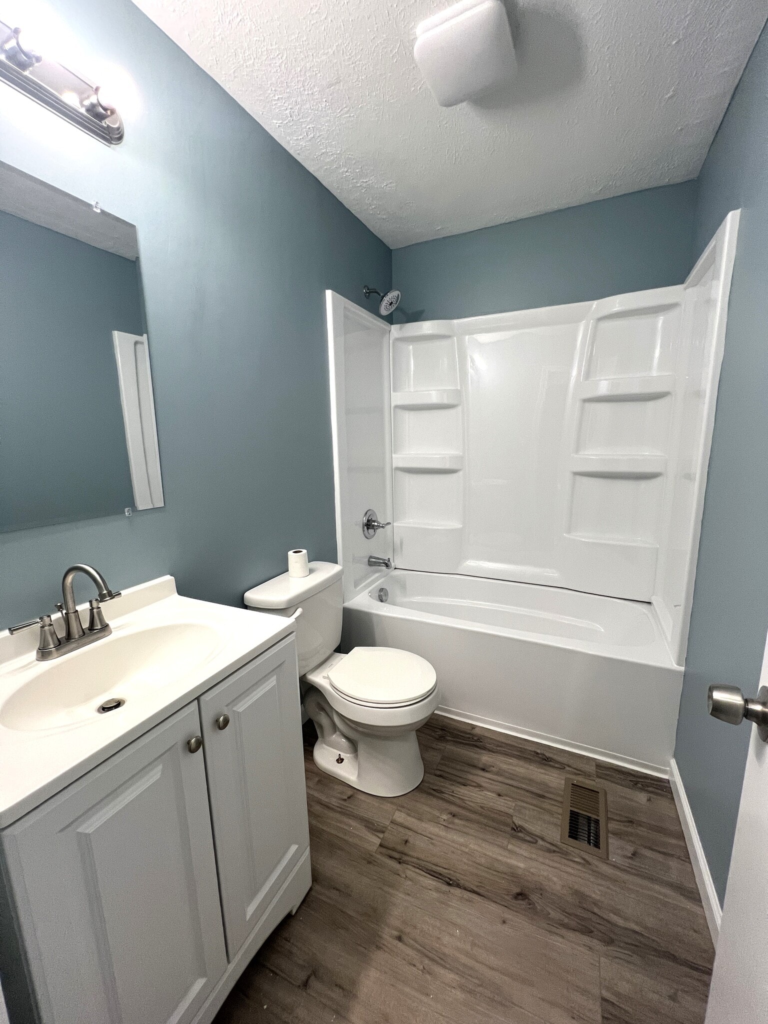 Building Photo - 424 Lemmon St