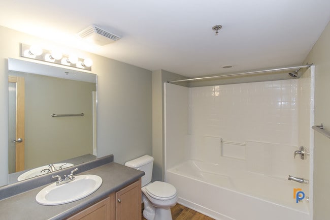 Building Photo - Machine Flats