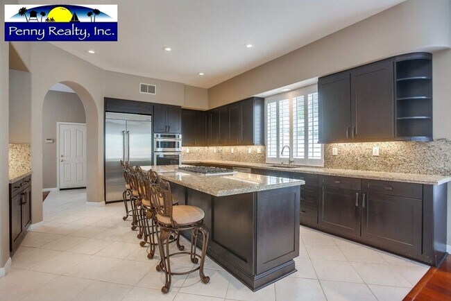 Building Photo - Stunning 4 Bedroom 3.5 Bath Home in the Co...