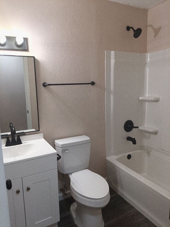 Building Photo - Charming 3-Bedroom Home in Augusta – Comfortable Living in Meadowbrook!