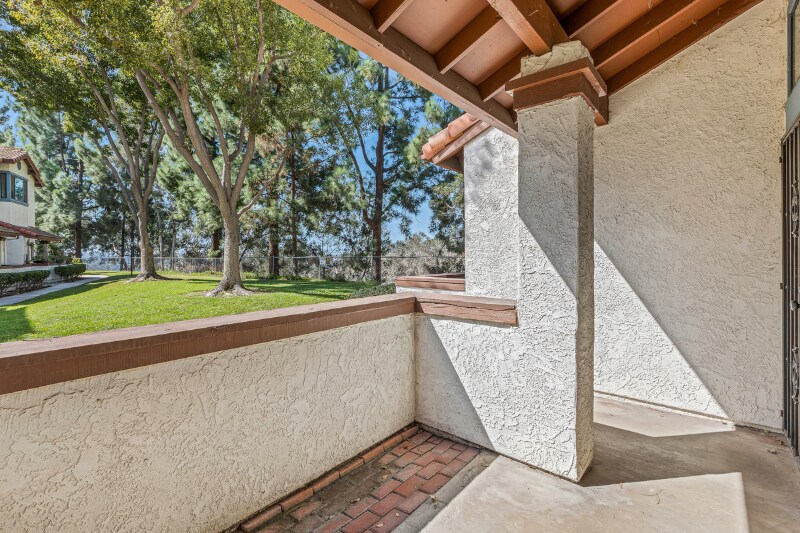 Building Photo - 7962 Mission Vista Dr