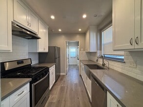 Building Photo - 2nd St., 829-831