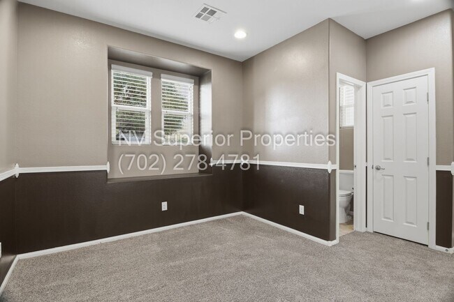 Building Photo - NW!! 4 Bedrooms!!! One Bedroom Down!!  Pool!!! Tankless Hot Water Heater!! Court yard at entrance...