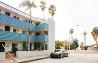 Building Photo - La Jolla Studio With Ocean Views