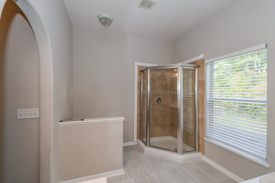 Building Photo - 7263 Lancashire Ct