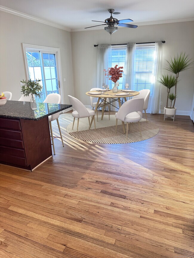 Building Photo - 1023 Black Rock Tpke