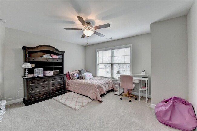 Building Photo - 5525 Nesmith Ct