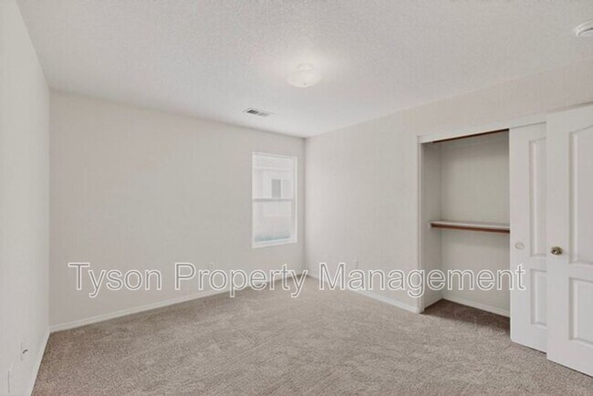 Building Photo - 9012 Sandy Spring Ave SW