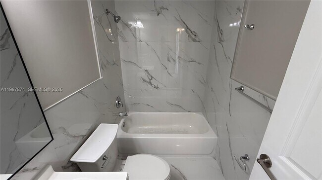 Building Photo - 216 NW 12th St