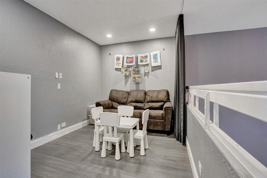 Building Photo - 3467 SW 170th Ter