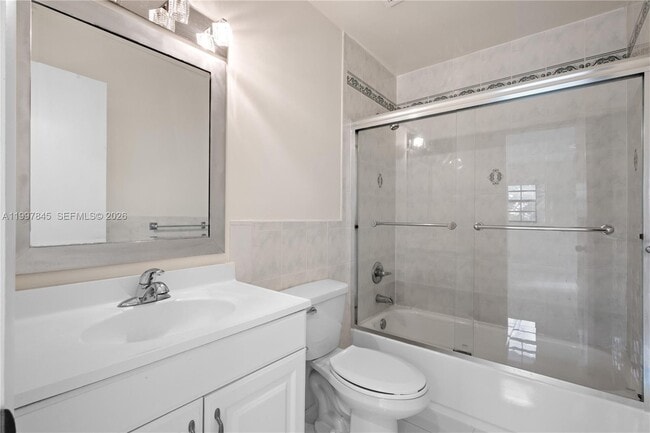 Building Photo - 6211 SW 138th Ct