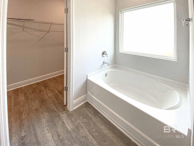 Building Photo - 10641 Northern Dancer Ct