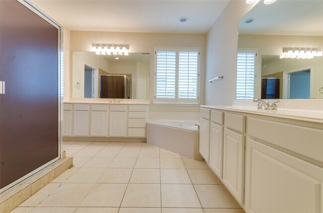 Building Photo - 4019 Angel Springs Dr