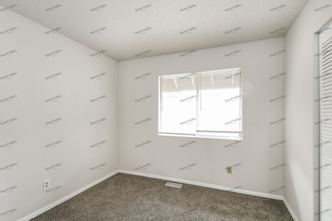 Building Photo - 1612 Award Dr