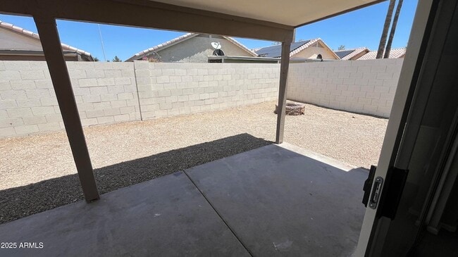 Building Photo - 1690 E Countrywalk Ln