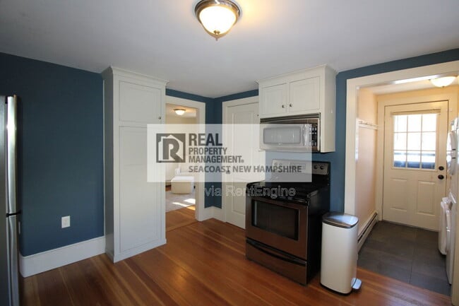 Building Photo - 19 Foyes Ln