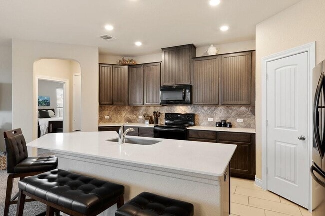 Building Photo - 2471 Sunrise Rd