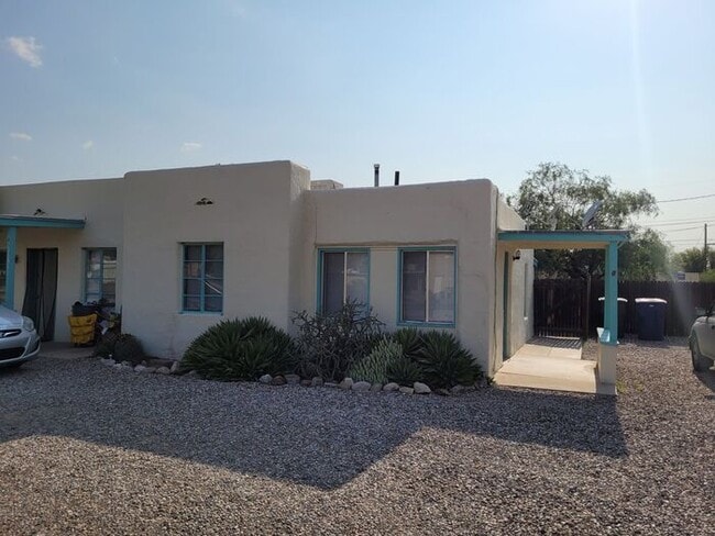 Primary Photo - One Bedroom Central!