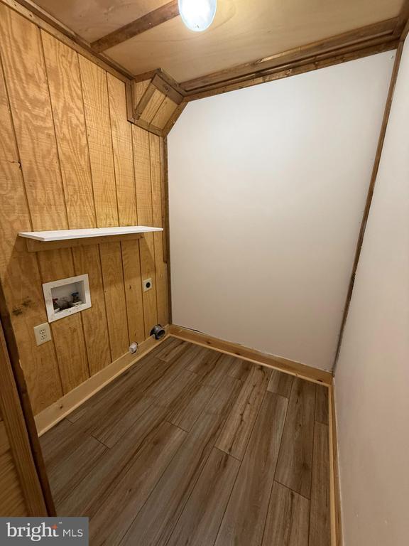 Building Photo - 1183 River Bend Ct