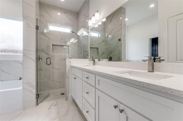 Building Photo - 2534 Southland St