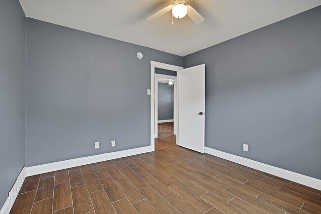Building Photo - 13333 Challaburton Dr