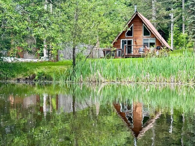 Building Photo - 102 Tahoma Pl