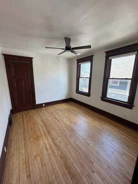 Building Photo - 2990 S Wentworth Ave