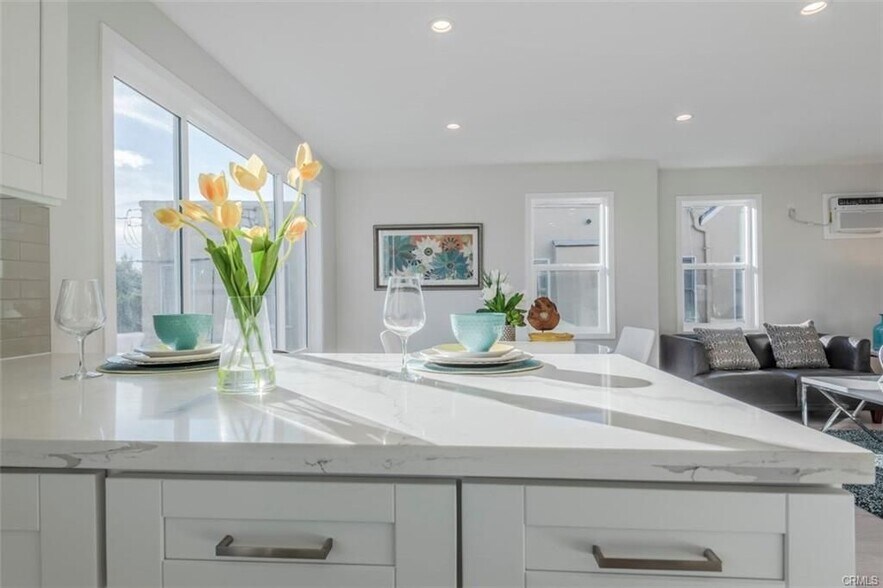 Building Photo - 1613 West Blvd