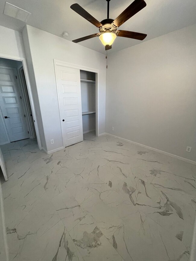 Building Photo - **Move in special $600.00 off first months...