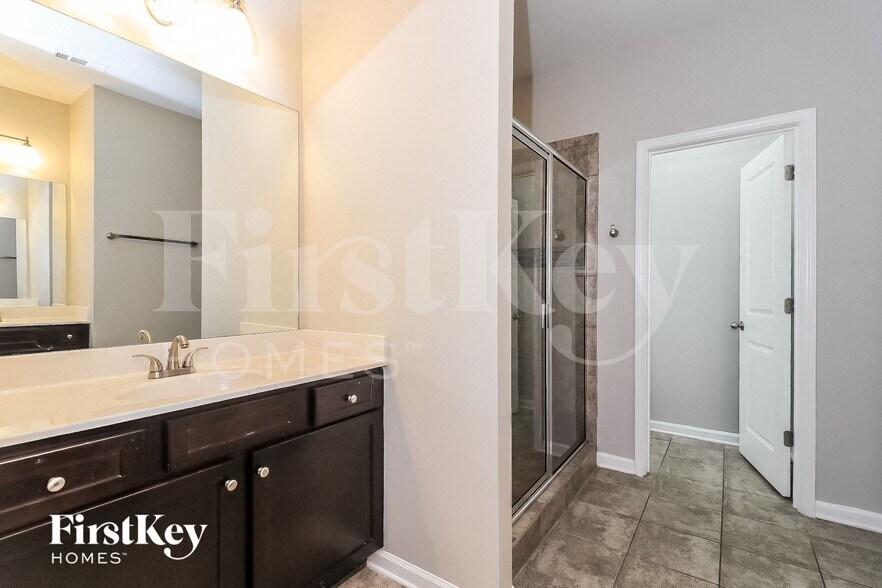 Building Photo - 4930 Whisper Creek Ct