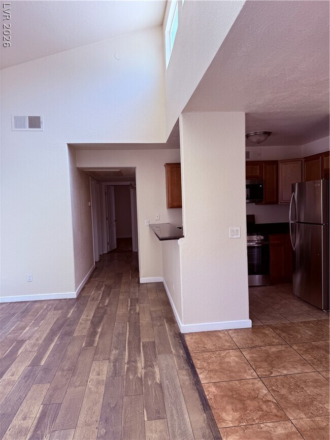 Building Photo - 9325 W Desert Inn Rd