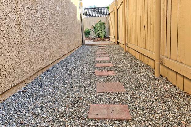 Building Photo - 10581 Sunburst Dr