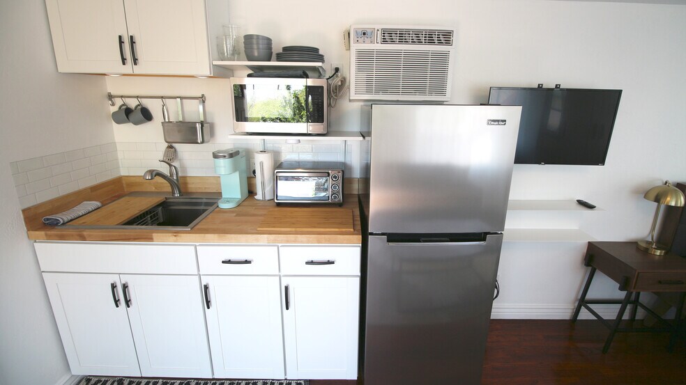 Building Photo - 2214 N 8th St