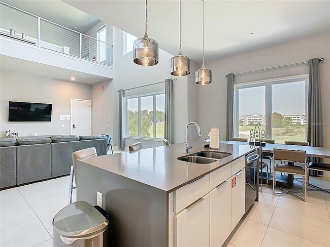 Building Photo - 7740 Sandy Ridge Dr