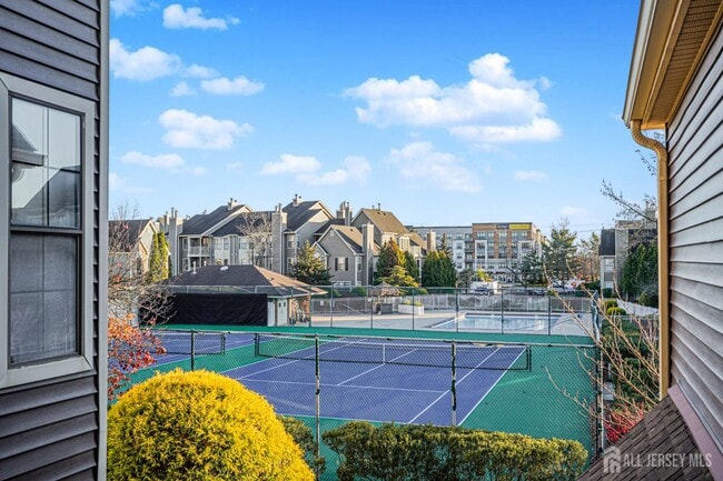 Building Photo - 212 Blew Ct