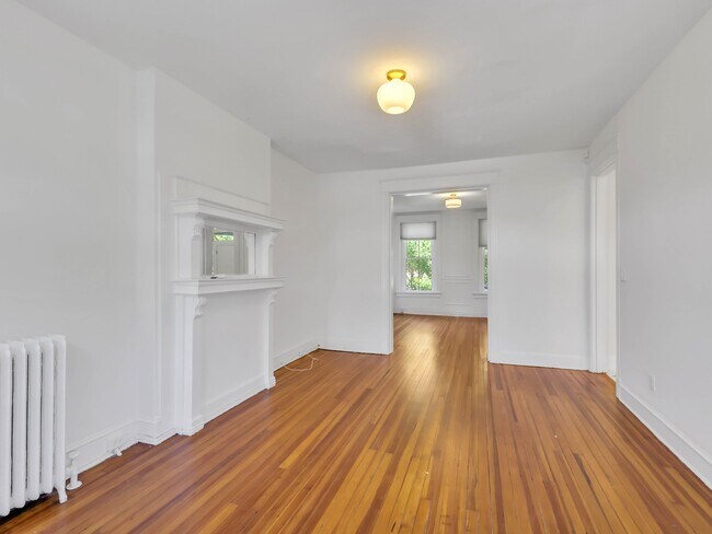 Building Photo - 2611 11th St NW