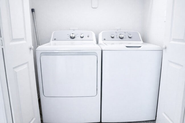 Building Photo - 9400 Bellaire Blvd