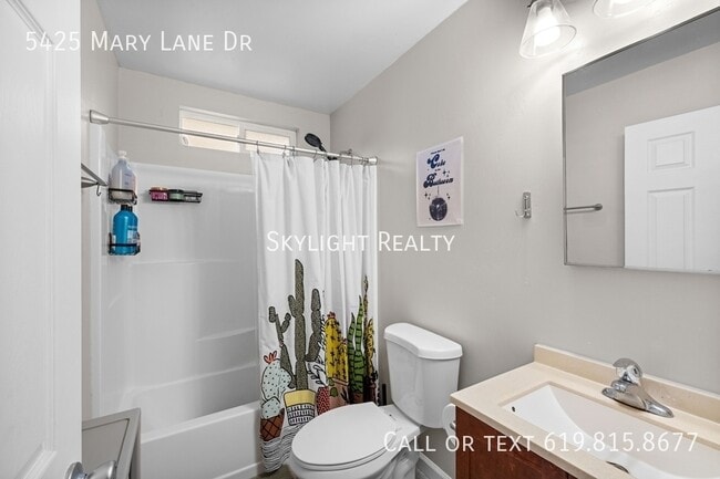Building Photo - 5425 Mary Ln Dr