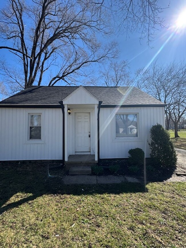 Primary Photo - 3-bedroom, 1-bath house in Muncie