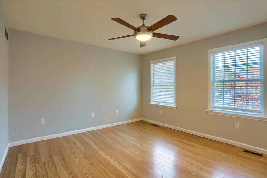 Building Photo - 523 Northstar Dr