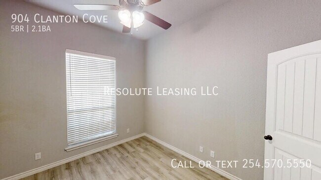 Building Photo - 904 Clanton Cove