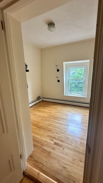 Bonus Room makes a great office or small bedroom - 130 Emery St