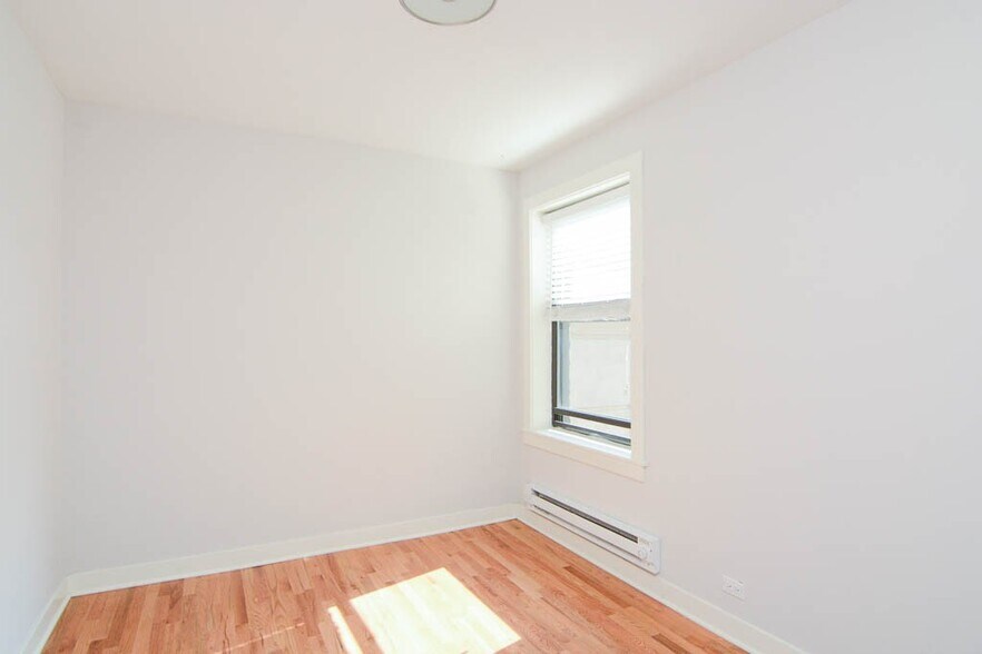 Building Photo - 2425 N Kedzie Blvd