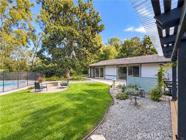 Building Photo - 3241 Dahl Dr