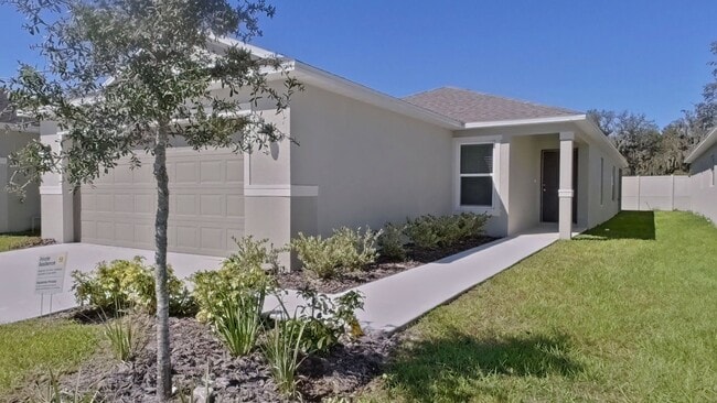 Primary Photo - Beautiful New 4-Bedroom Home in Auburndale