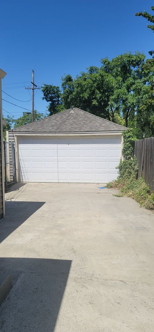 Building Photo - House for Rent!
